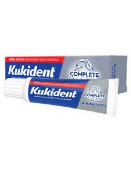 KUKIDENT COMPLETE ANTIBATTERICO CREMA ADESIVA 40G